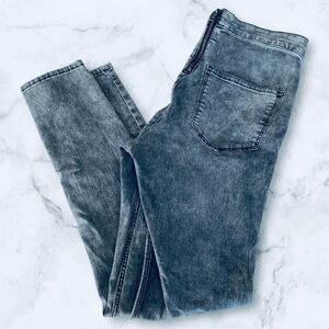 DIVIDED H&M jeans